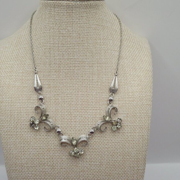 Sorrento Sterling Silver Rhinestone Filigree Floral Necklace - Picture 4 of 12